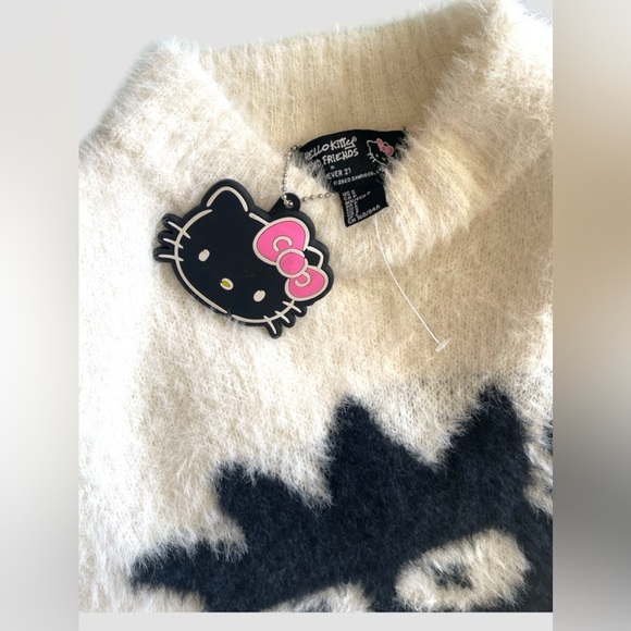 Sanrio Badtz Maru Fuzzy Sweater Forever 21 X Hello Kitty Women’s Sz Small NWOT - Picture 8 of 10
